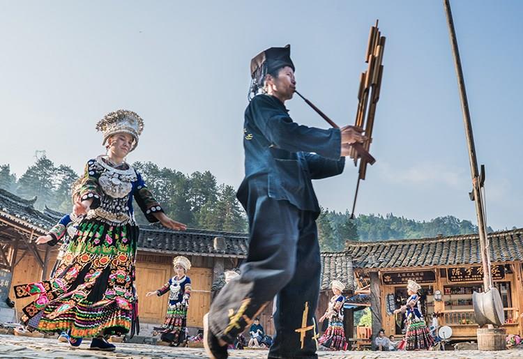 張家界風(fēng)景正好，而您剛好有空